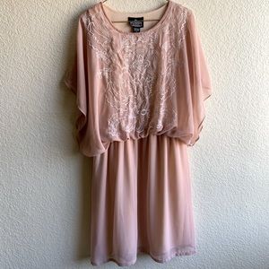 bat wing/dolman sleeve embroidered dress